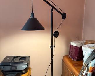 Several lamps available.