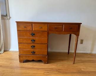 Thomasville Furniture Desk