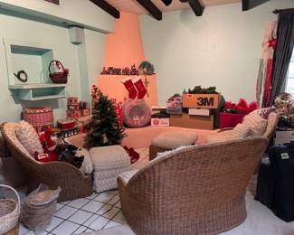 Great set of rattan furniture! Lots and lots of great vintage Christmas items some hard to find if you love Christmas a vintage Christmas this is your sale