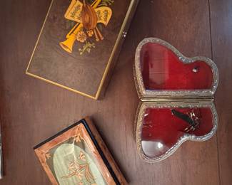 Rare music boxes