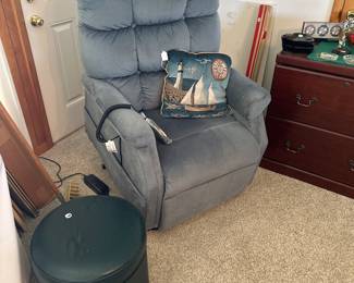 Golden brand lift chair