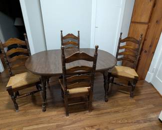 Dinning room table and chairs