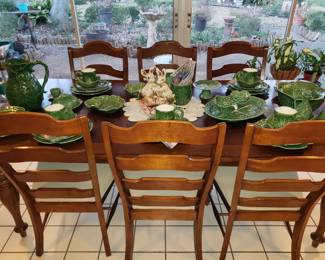 Farmhouse Style Dining Table with 6 Chairs
Cabbage Leaf Dish Set