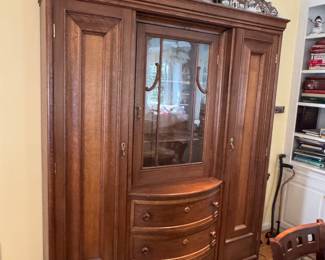 Very nice china cabinet