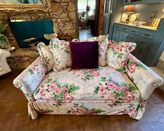 Sweet floral loveseat 