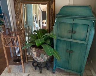 Vintage Victrola, mirror, large planter & bamboo umbrella/cane stand 