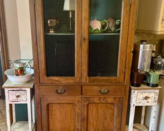Wonderful antique kitchen hutch 