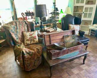 Unique antiques of all types 