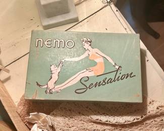 I love this Nemo vintage box from the 1940’s