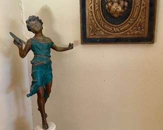 Bronze statue and very nice wooden pedestal 