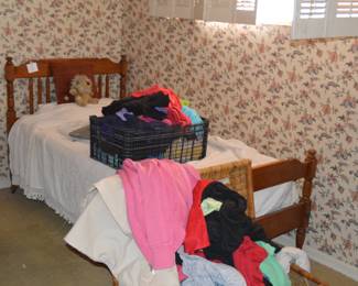 Stickley Twin Bed 300.00 Reduced to 125.00