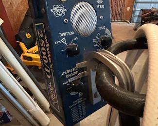 Metal Detector - Whites 2500/D