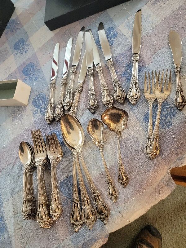 Lunt Eloquence Sterling Flatware