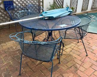 Outdoor patio furniture 