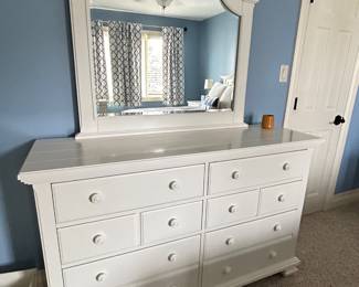 Broyhill white dresser and mirror ~