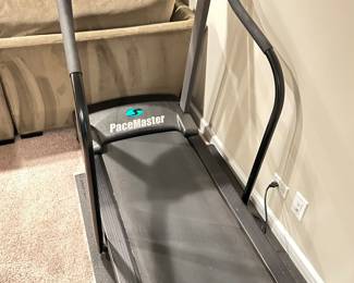Pacemaster treadmill ~