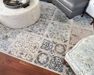 8' x 10' plush area rug