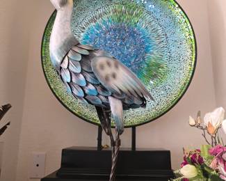 Display bowl and bird