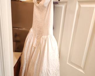 Large size wedding dress