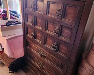 dresser