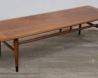 Lot # : 579 - Lane mid-century modern walnut coffee table
