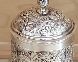 Lot # : 301s - Vintage silver plate tea caddy by Pelton Bros.
