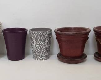 Lot # : 764 - Group of pottery flower pot & ceramic vase, box
