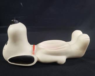 Lot # : 106 - Vintage Avon Snoopy soap dish
