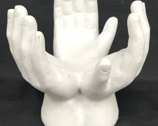 Lot # : 455v - Open hands composite figurine
