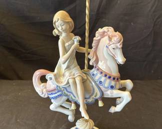 Lot # : 353z - Lladro porcelain girl on carousel figurine
