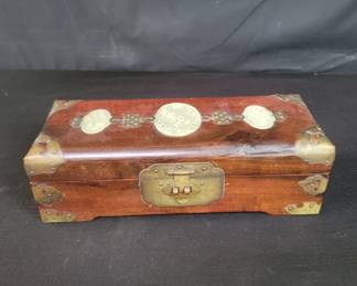Lot # : 756 - Vintage Asian rosewood jewelry box
