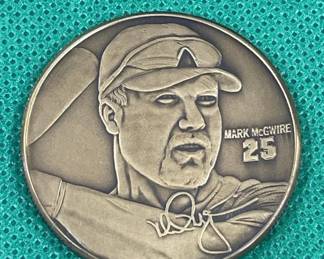 Lot # : 282z - Highland Mint Mark McGwire and Sammy Sosa coin
