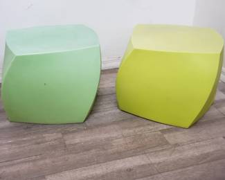 Lot # : 681 - Pair of Heller Frank Gehry Left Twist Cubes
