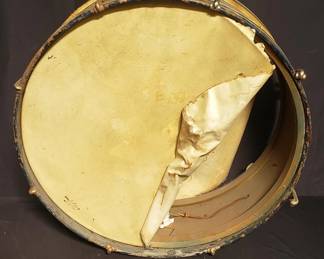 Lot # : 712 - Vintage kick drum w/ light inside
