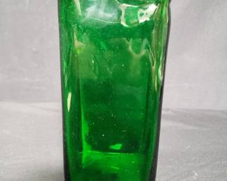 Lot # : 112 - Vintage hand-blown green glass vase
