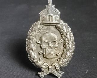 Lot # : 655 - German cap badge

