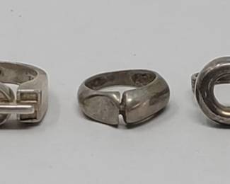 Lot # : 520 - Three sterling silver rings
