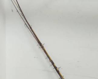 Lot # : 612 - Bundle of 6 fishing poles
