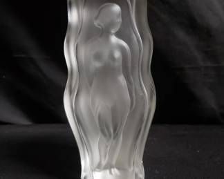 Lot # : 248 - Desna nude female glass vase
