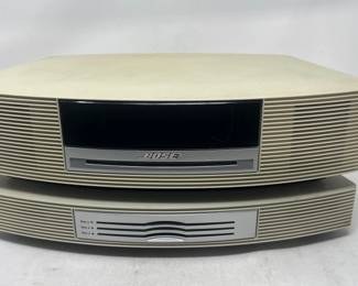 Lot # : 476 - Bose Wave music system bundle with multi CD
