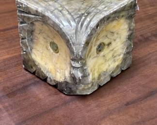 Lot # : 636v - Vintage marble owl figure
