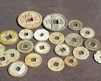 Lot # : 209 - Group of antique Asian bronze coins
