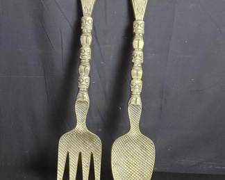Lot # : 642 - Vintage brass Tiki style fork and spoon wall
