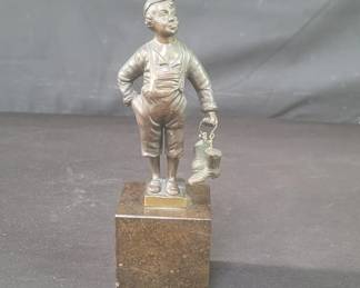 Lot # : 692 - Graefner bronze sculpture on a marble base
