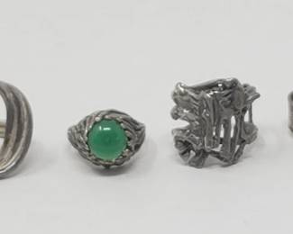 Lot # : 523 - Four sterling silver rings
