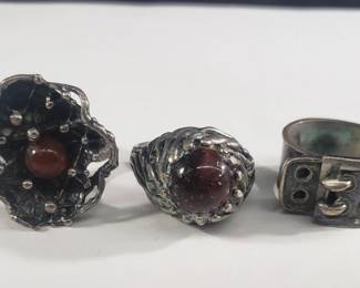 Lot # : 291 - 3 Sterling silver rings
