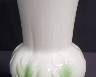 Lot # : 727 - Vintage glazed ceramic vase, as is
