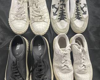 Lot # : 590v - Group of men and women’s casual shoes
