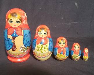 Lot # : 717 - Hand painted Russian matryoshka doll
