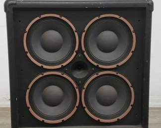 Lot # : 592 - Ampeg model PR-410HLF bass speaker
